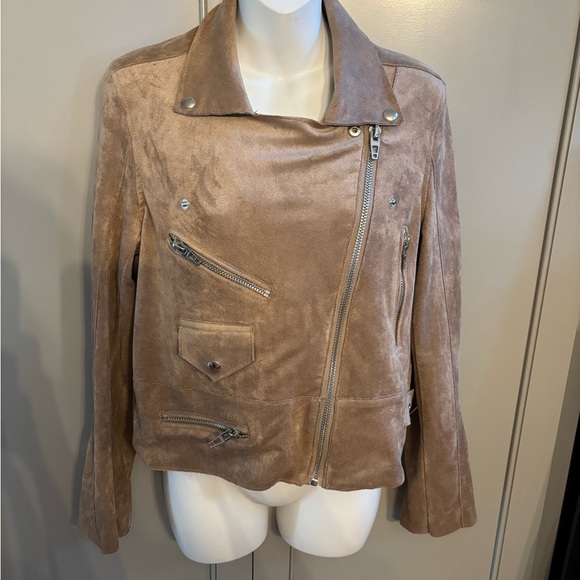 BlankNYC beautiful suede motorcycle jacket sz Sm - Picture 3 of 8
